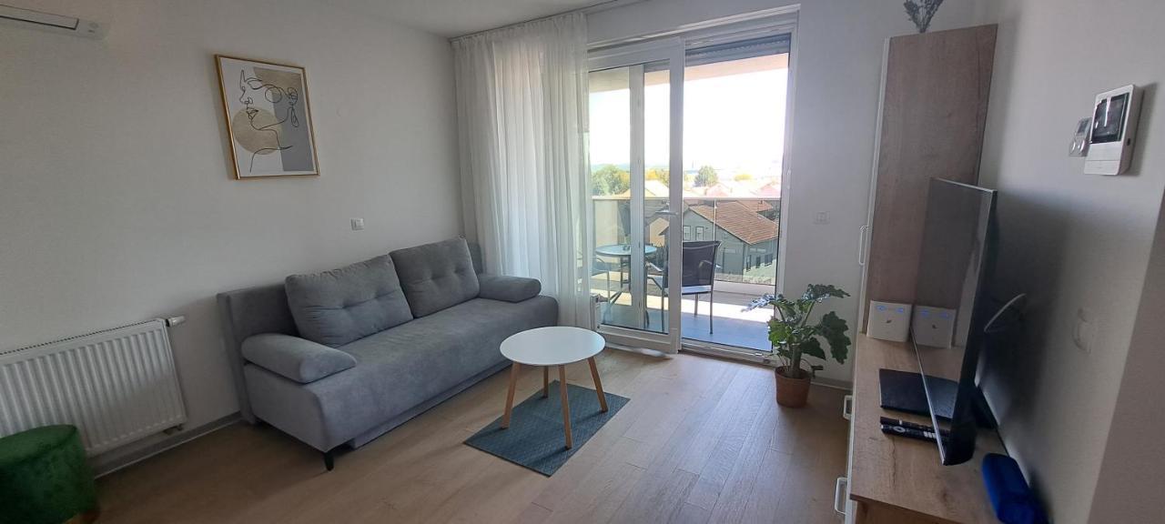 Apartment וואראז'דין מראה חיצוני תמונה
